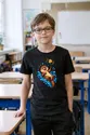 Koszulka z wydrą dla chłopca czarna dynamiczny styl komiksu, zdjęcie 4