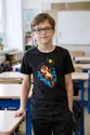Koszulka z wydrą dla chłopca czarna dynamiczny styl komiksu, zdjęcie 4