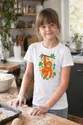 Koszulka z orangutanem dla dziewczynki biała rysunek kredkami, zdjęcie 3