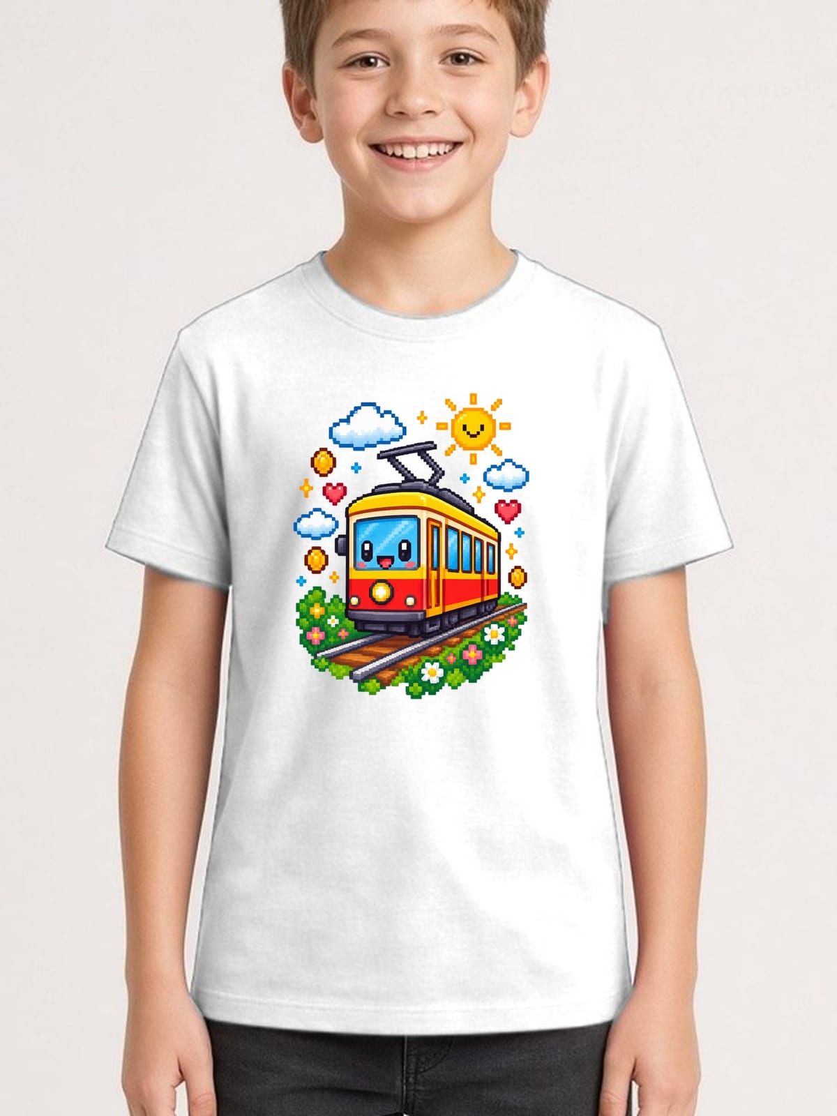 Koszulka z tramwajem dla chłopca biała pixel art, zdjęcie 1