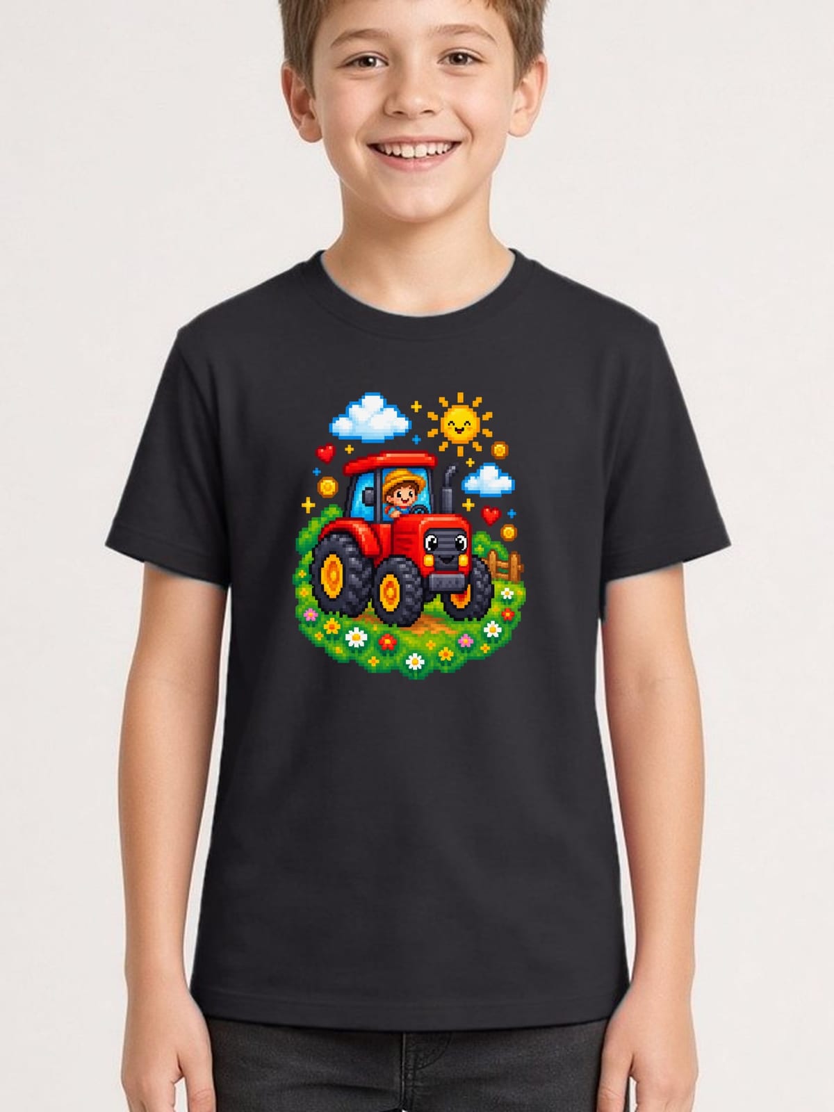 Koszulka dziecięca z ciągnikiem dla chłopca czarna pixel art, zdjęcie 1