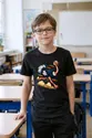 Koszulka ze strusiem dla chłopca czarna komiksowe linie prędkości, zdjęcie 5