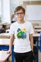 Koszulka ze śmieciarką dla chłopca biała rysunek kredkami, zdjęcie 4