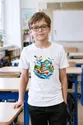 Koszulka z parowcem w odznace dla chłopca biała okrągła scena, zdjęcie 3