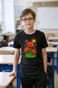 Koszulka w maki dla chłopca czarna rysunek kredkami, zdjęcie 4