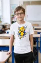 Koszulka z błyskawicą dla chłopca biała komiksowy dynamiczny styl, zdjęcie 4
