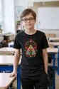 Koszulka z namiotem ludowym dla chłopca czarna symetryczna wycinanka, zdjęcie 5