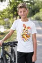 Koszulka z zajączkiem z kropek dla chłopca biała z kolorowych kropek, zdjęcie 3