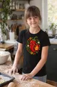 Koszulka z papryczką haft dla dziewczynki czarna wygląd haftu, zdjęcie 8