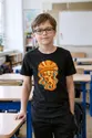 Koszulka z pizzą retro dla chłopca czarna w ciepłych barwach lat 70, zdjęcie 5