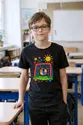 Koszulka z bramką rysunek dla chłopca czarna rysunek kredkami, zdjęcie 3