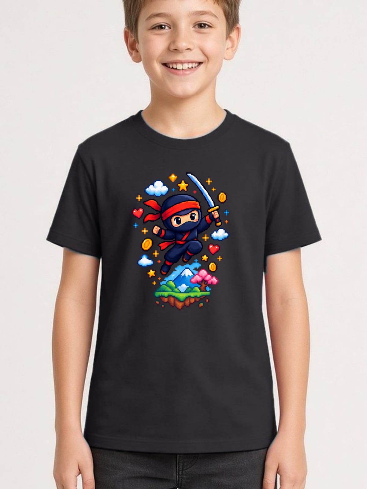 Koszulka z ninja pixel art dla chłopca czarna retro, zdjęcie 1
