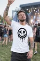 Koszulka męska biała śmieszna buźka z iksami zamiast oczu mem, zdjęcie 4
