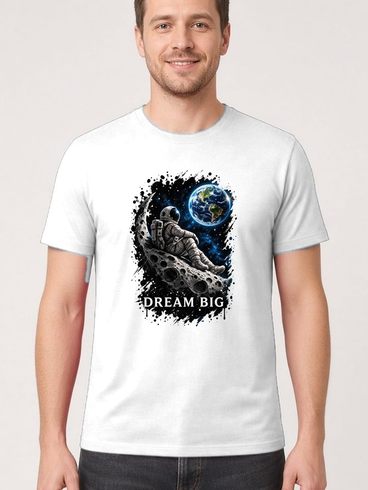 Koszulka męska biała z astronautą dream big kosmos prezent