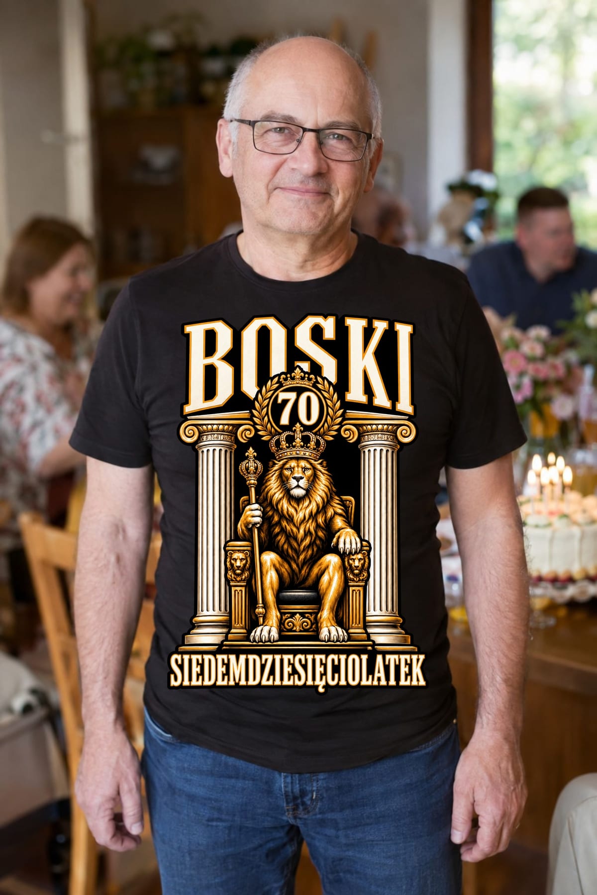 Czarna wersja tej koszulki