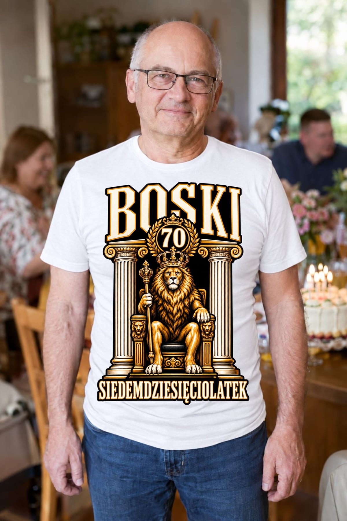 Koszulka męska biała boski siedemdziesięciolatek na 70 urodziny lew, zdjęcie 3