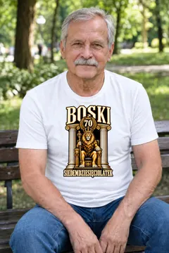 Koszulka męska biała boski siedemdziesięciolatek na 70 urodziny lew