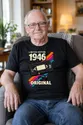 Koszulka męska czarna na 80 urodziny rocznik 1946 kaseta VHS prezent, zdjęcie 4