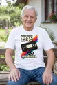 Koszulka męska biała na 80 urodziny rocznik 1946 kaseta VHS prezent, zdjęcie 3