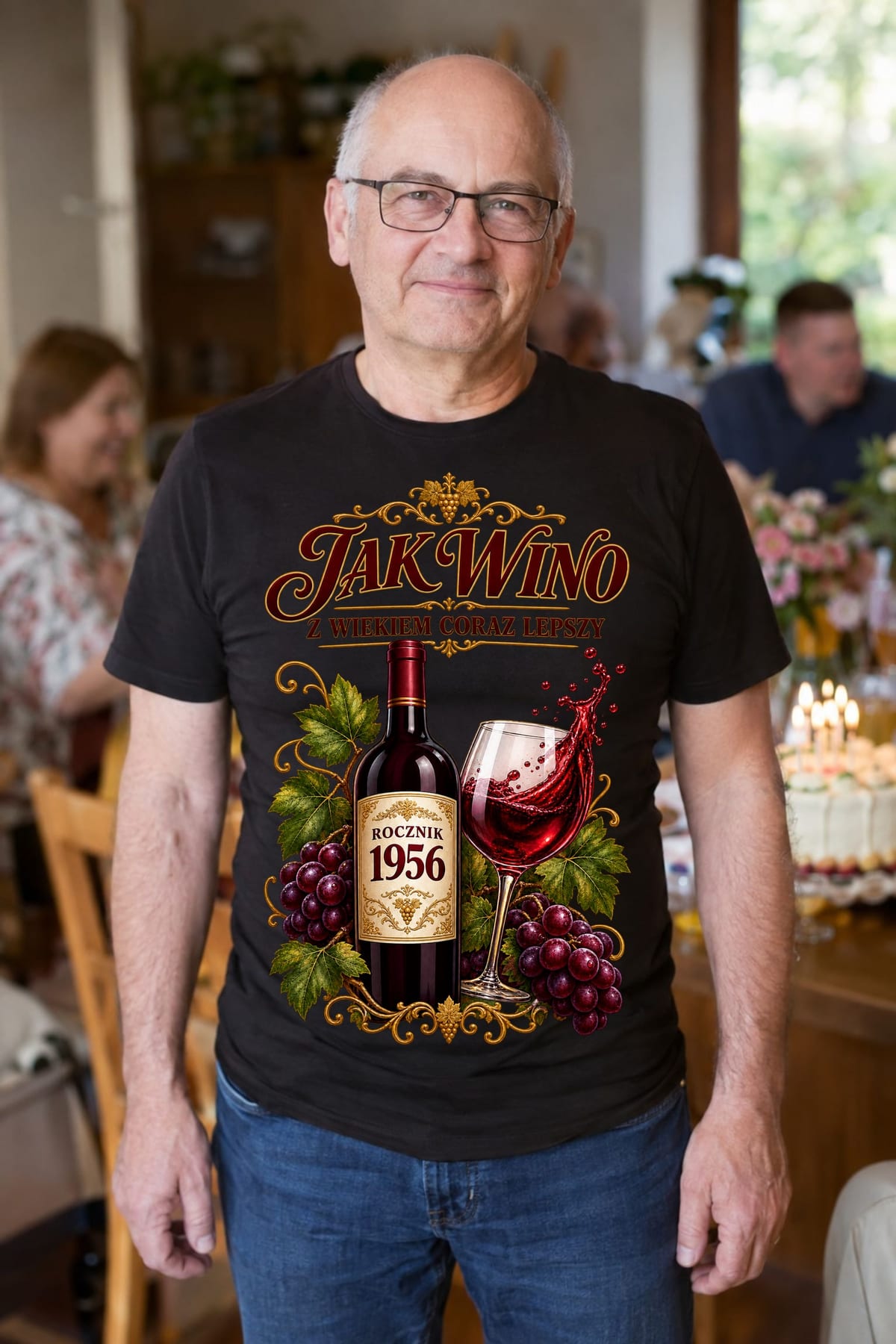 Czarna wersja tej koszulki