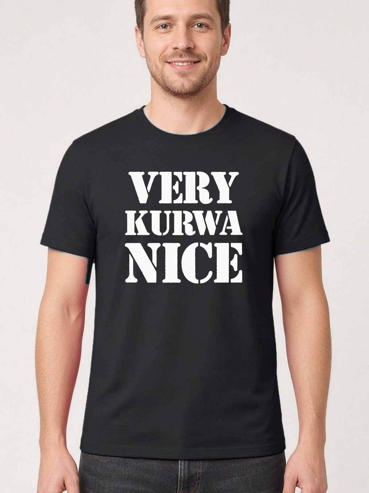 Czarna wersja tej koszulki