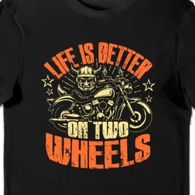 Koszulka męska live is better on tho wheels czarna