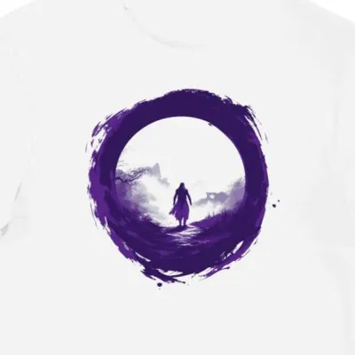 Koszulka męska biała z fantastyczną grafiką wędrowca w purpurowym portalu