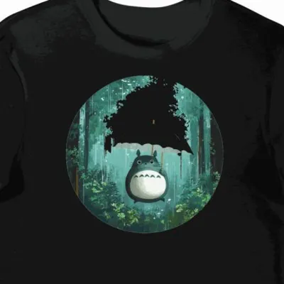 Koszulka męska czarna z nadrukiem Totoro z liściem