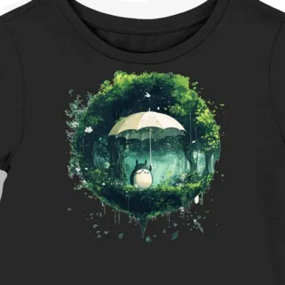 Koszulka damska czarna z motywem Totoro i parasolem