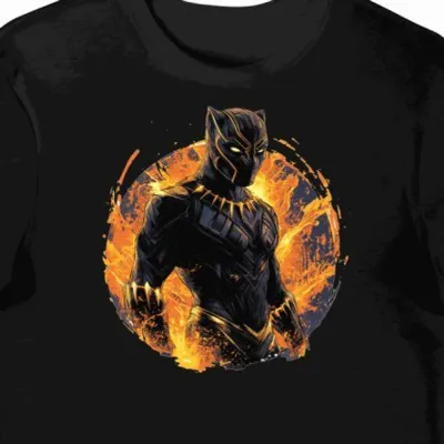 Koszulka męska czarna z nadrukiem superbohatera Wakanda