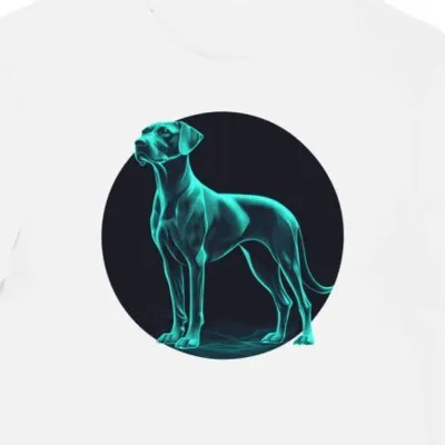 Koszulka męska biała z grafiką futurystycznego psa Rhodesian Ridgeback