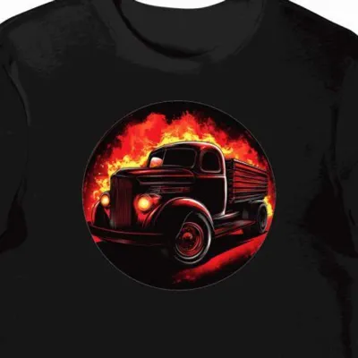 Koszulka męska czarna z nadrukiem czerwonego klasycznego auta