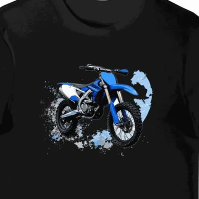 Koszulka męska czarna z Futurystycznym Motywem Motocykla Wyzwań