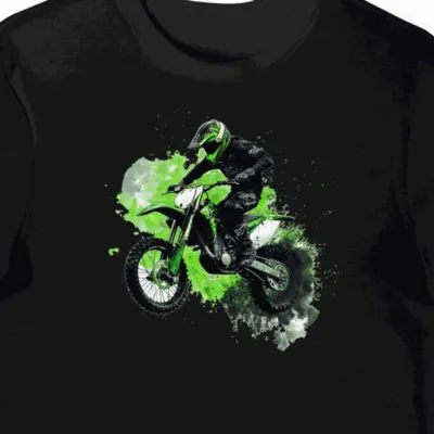 Koszulka męska czarna z dynamicznym skokiem motocrossowym