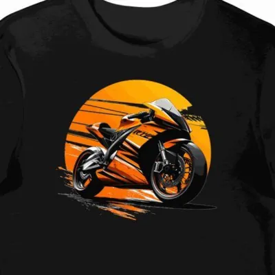 Wyścigowe Marzenie: Koszulka męska czarna Futurystycznego Motocyklu