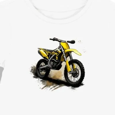 Koszulka damska biała z futurystycznym motocyklem w akcji