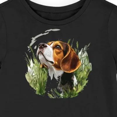 Koszulka damska czarna z motywem trójkolorowego beagle na łące