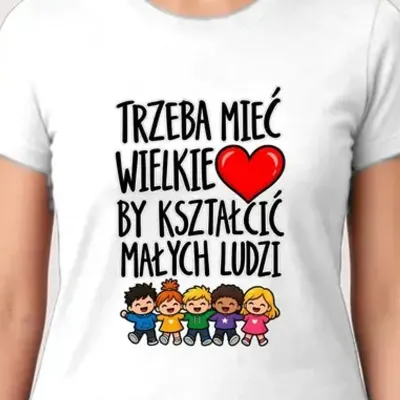Koszulka damska biała dla przedszkolanki na dzień nauczyciela z dziećmi
