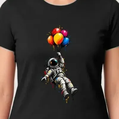 Koszulka damska czarna astronautka z balonami kosmos śmieszna prezent